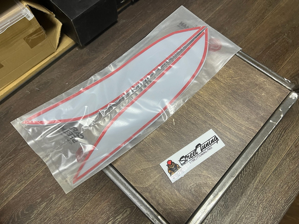 картинка Реснички на фары для TOYOTA CALDINA 240 2002-2007 от магазина  StreetTuning