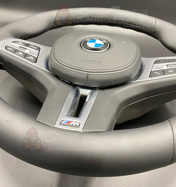 картинка Руль BMW M G30 с подушкой в стиле M3, эко-кожа, без подогрева магазин  StreetTuning 