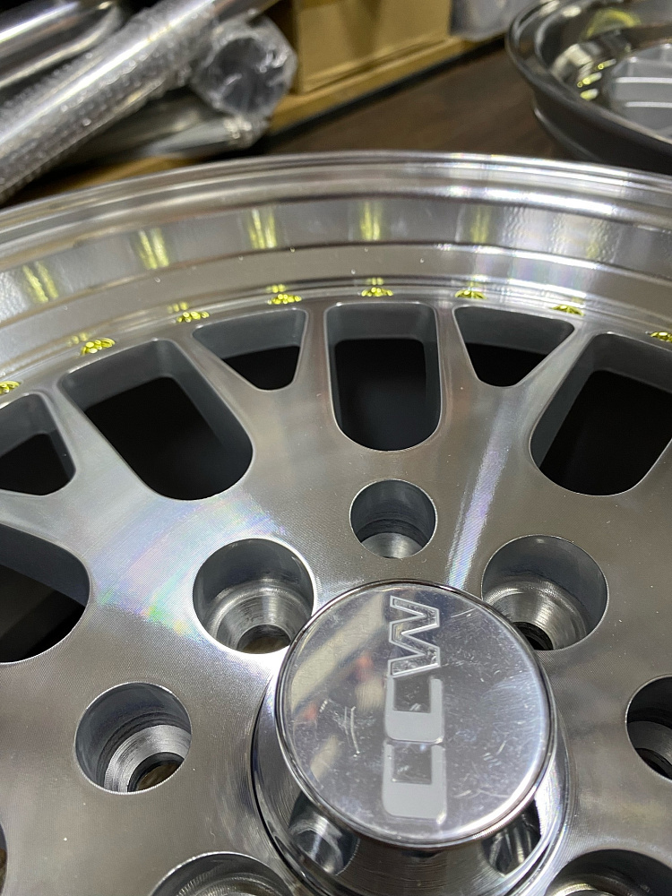 картинка Новые диски ESM 007 R16 J7 ET30 4X100x114.3 от магазина  StreetTuning