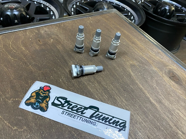 картинка Ниппели (вентили) под датчик, разборные TPMS-13, серые, 4 шт магазин  StreetTuning 