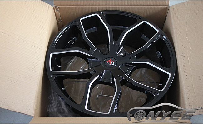 картинка Новые диски K9 E29 R24 6х135/139,7 ET30 J10 черный + серебро магазин  StreetTuning 