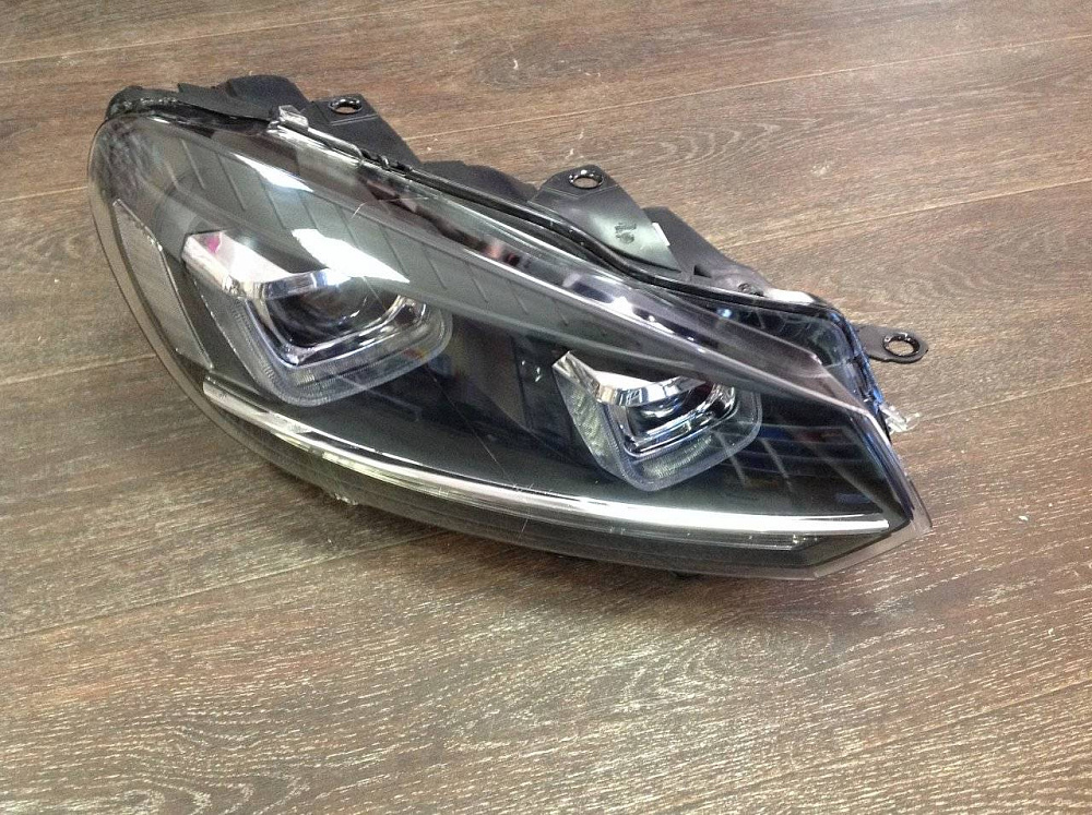 картинка Передние фары для Volkswagen GOLF MK6 2010-2014 от магазина  StreetTuning