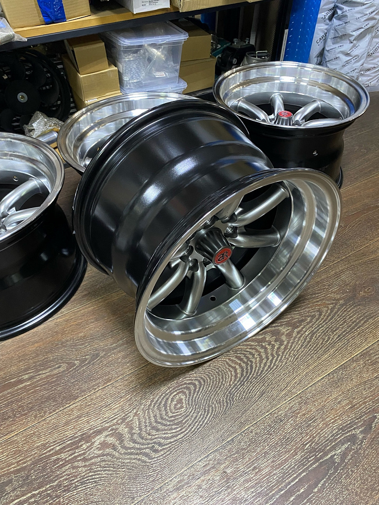картинка Новые диски Watanabe RS R15 J9 ET(-13) 4X100/4X114.3 Темное серебро от магазина  StreetTuning