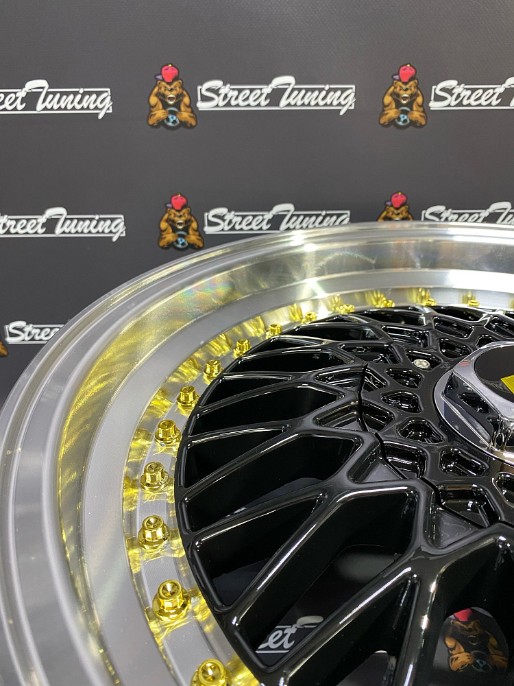 картинка Новые диски BBS RS R16 J7.5 ET30 4x100/114,3 Black + Silver от магазина  StreetTuning