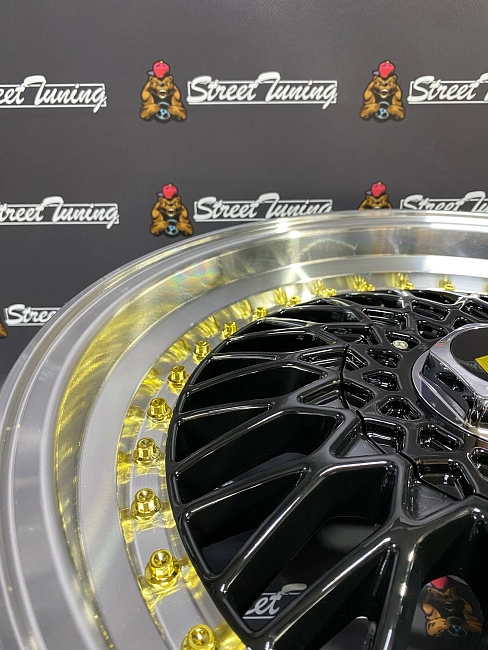 картинка Новые диски BBS RS R16 J7.5 ET30 4x100/114,3 Black + Silver магазин  StreetTuning 