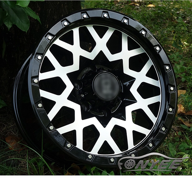 картинка Новые диски Black Rhino Sprocket R16 6X139,7 ET-6 J8,5 черный глянец + серебро магазин  StreetTuning 