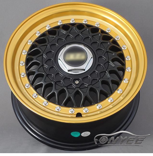 картинка Новые диски BBS RS R13 4X114,3/4X100 ET30 J6 черный глянец + золотая полированная полка магазин  StreetTuning 