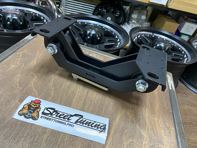 картинка Мягкая опора 5 МКПП для Subaru Impreza, WRX/STI, Legacy, Forester магазин  StreetTuning 