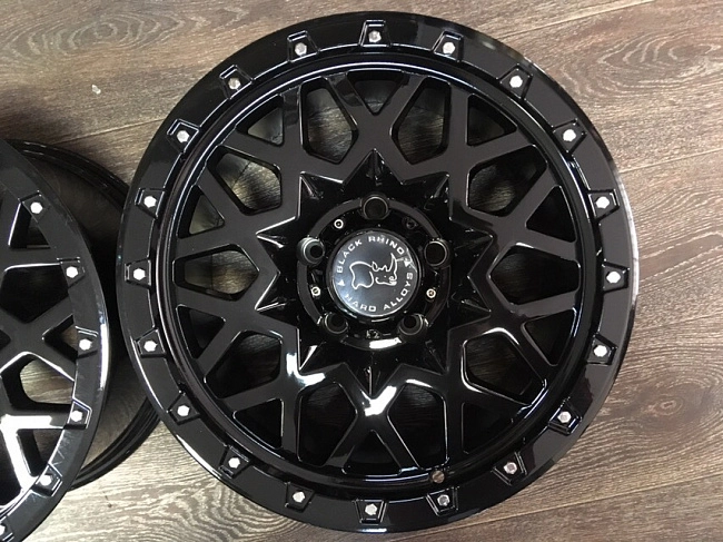 картинка Новые диски Black Rhino Sprocket R17 5X150 ET-25 J8,5 черный глянец магазин  StreetTuning 