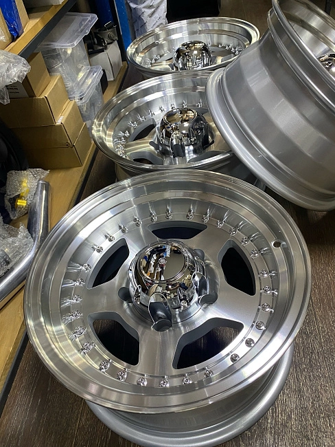 картинка Новые диски MVF Style R15 J7 ET (-25) 5X139.7 ЦО 108 магазин  StreetTuning 