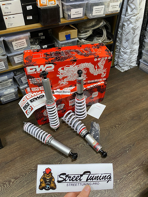 картинка Винтовая подвеска койловеры DWD Street series для Lexus NX200T/NX300h AWD 14+ магазин  StreetTuning 