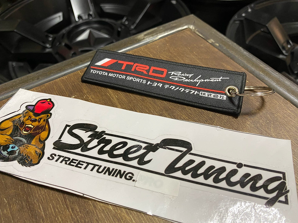 картинка Брелок для Ключей TRD - тканевый . от магазина  StreetTuning