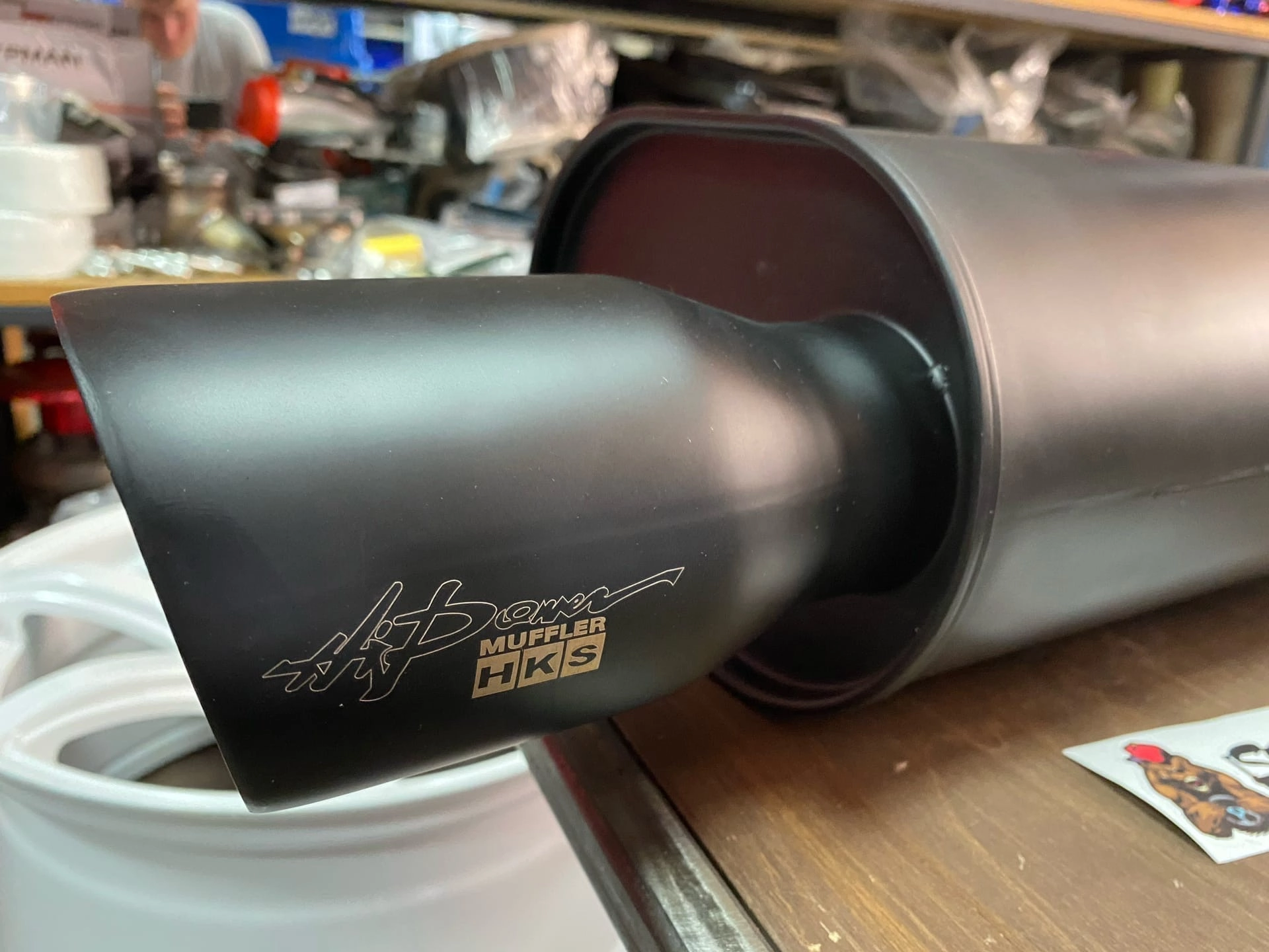 картинка Прямоточная банка HKS Style серии Jasma,D-63x89 мм овальная черная магазин  StreetTuning 