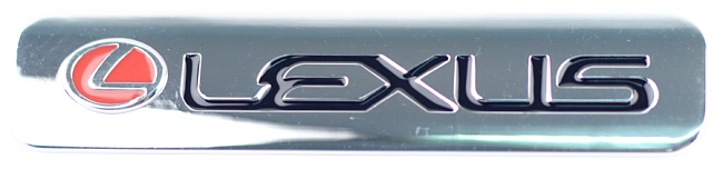 картинка Шильдик в решетку радиатора с логотипом "Lexus" магазин  StreetTuning 