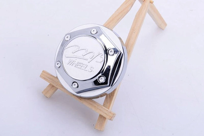 картинка Колпачок на литье хром универсальный WHEELS, С76301 (внешний 69mm, внутренний 57mm) магазин  StreetTuning 