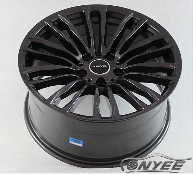 картинка Новые диски BMW style 142 R18 5x120 ET35 J8,5 черное серебро магазин  StreetTuning 