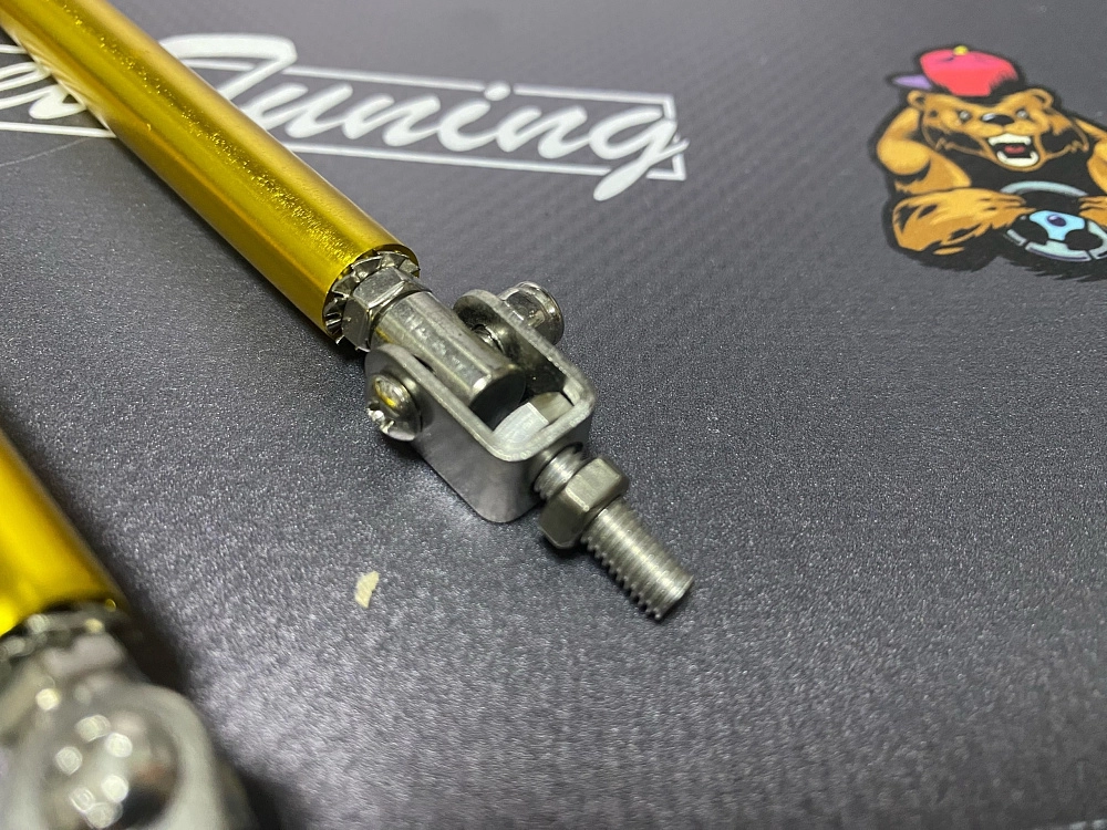 картинка Крепеж губы бампера 150 мм, универсальный, золотой, 2шт от магазина  StreetTuning