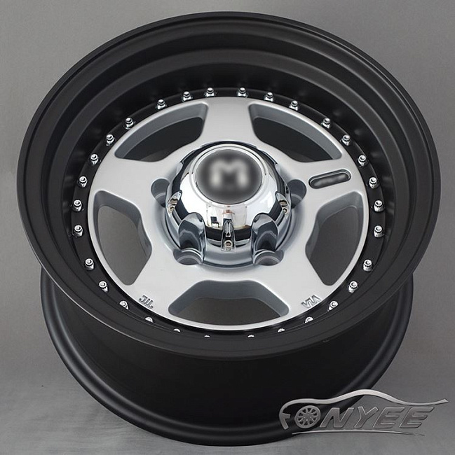 картинка Новые диски MVF-955 R15 5X139,7 ET-10 J7 черные матовые + серебро магазин  StreetTuning 