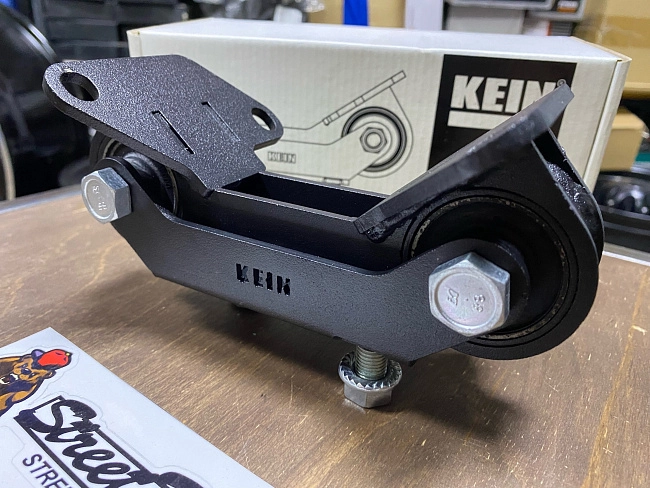 картинка Опора для 4 ступенчатой автоматической трансмиссии? Subaru Forester, Impreza, Legacy, Outback, Exiga, SVX магазин  StreetTuning 