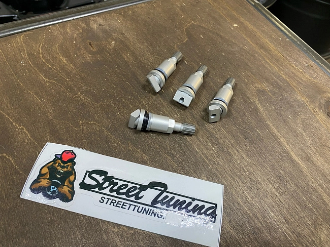 картинка Ниппели (вентили) под датчик, разборные TPMS-11, серые, 4 шт магазин  StreetTuning 