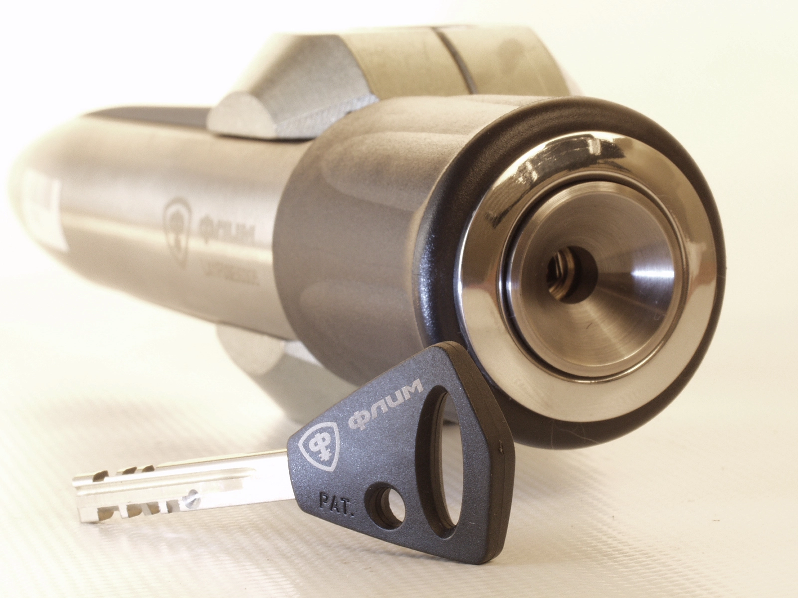 картинка Блокираторы рулевого вала Гарант для VOLKSWAGEN TOURAN 2007-2015 ГУР от магазина  StreetTuning