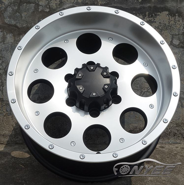 картинка Новые диски MVF-962 R16 6X139,7 ET10 J8 черный мат + серебро магазин  StreetTuning 