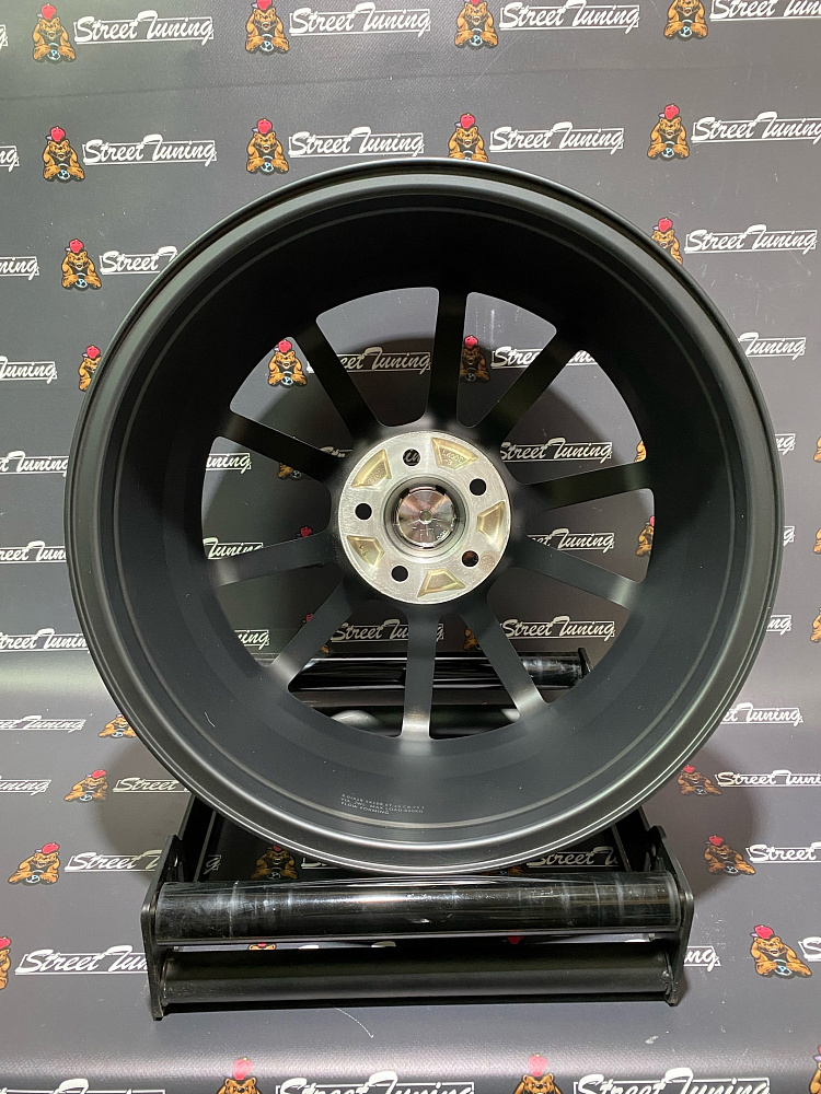 картинка Новые диски HRE DQ015 Flow Forming R18 J8 ET35 5X108 Black Mat от магазина  StreetTuning