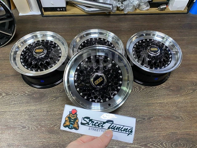 картинка Новые диски BBS RS R13 J6 ET25 4x100/4x114.3 , черные + полировка магазин  StreetTuning 