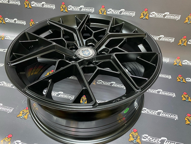 картинка Новые диски HRE FF10 R17 J7.5 ET35 5x108 Black Mat магазин  StreetTuning 
