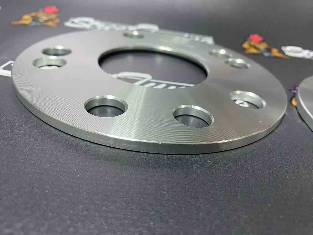 картинка Проставка Starleks 5 мм 4/5x114.3 цо 64.1 сквозная, Silver от магазина  StreetTuning