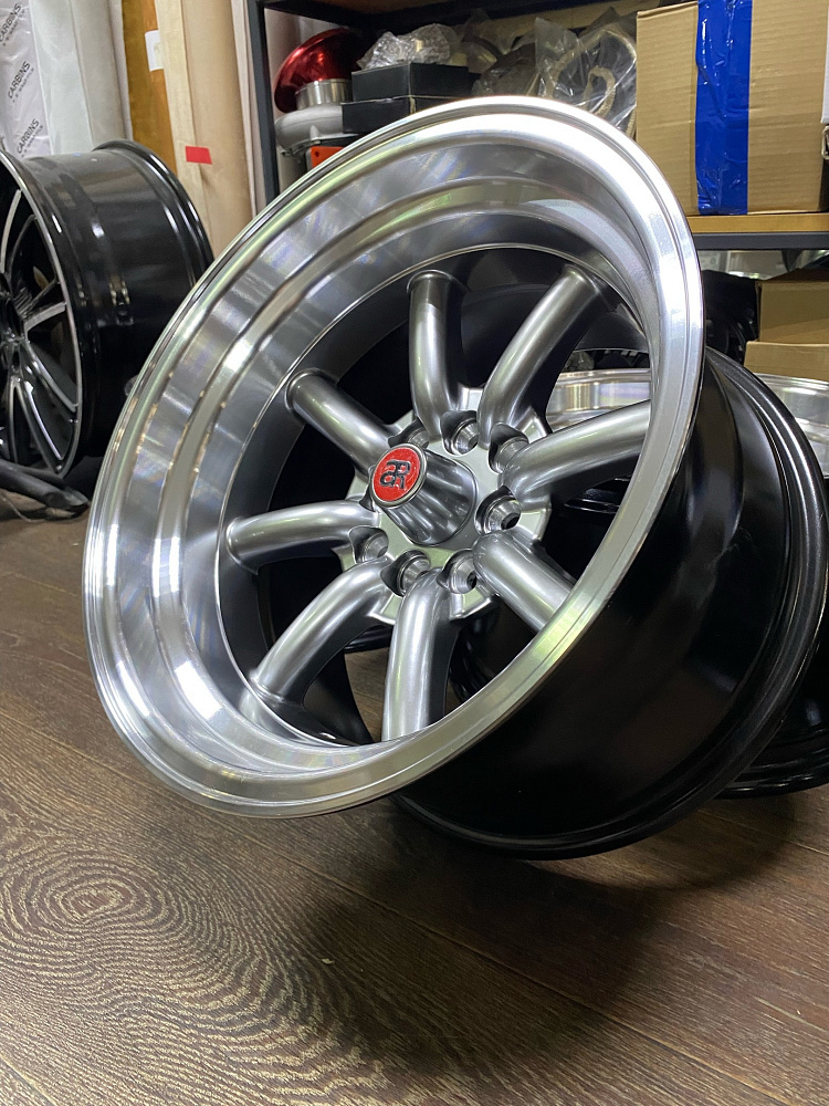 картинка Новые диски Watanabe RS R15 J9 ET(-13) 4X100/4X114.3 Темное серебро от магазина  StreetTuning