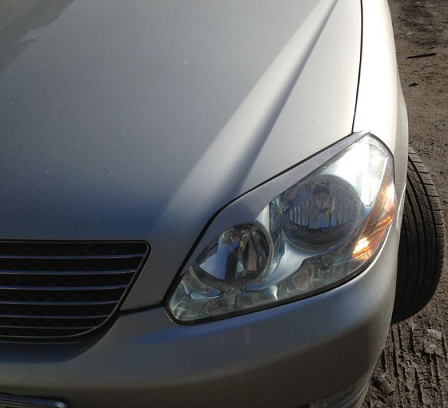 картинка Реснички на переднюю оптику для Toyota Mark 2 110 магазин  StreetTuning 