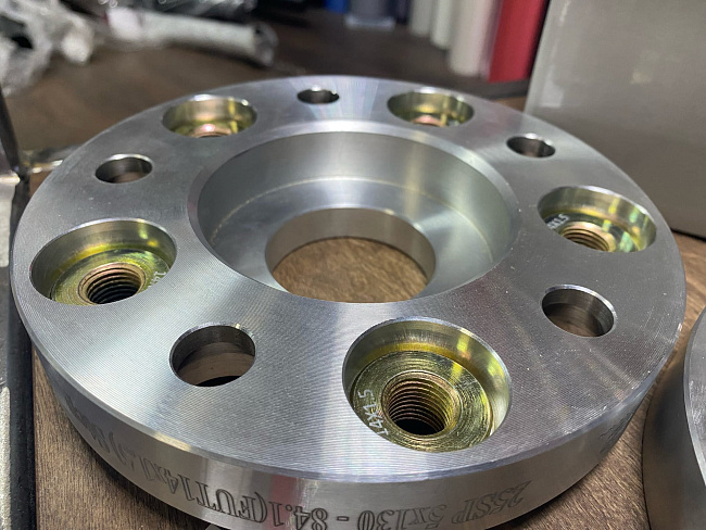 картинка Проставка Starleks 25 мм 5x130 14x1.5 цо 84,1 - РФ магазин  StreetTuning 