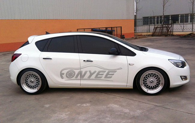 картинка Новые диски BBS RS R17 4X100/114,3 ET20 J8,5 серебро + полированная полка магазин  StreetTuning 