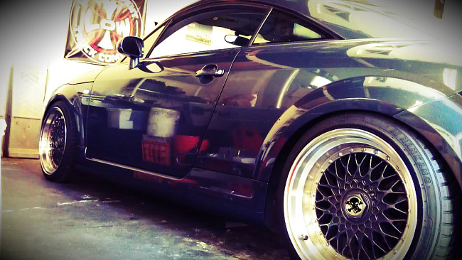 картинка Новые диски BBS RS R18 5X120/5X114,3 ET30 J9,5 черные + полированная полка магазин  StreetTuning 