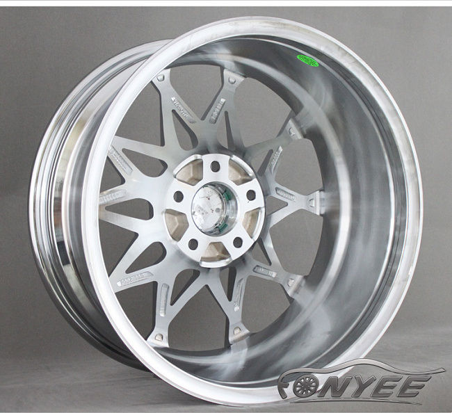 картинка Новые диски BMW модель 2 R18 5X120 ET33 J8 хром магазин  StreetTuning 