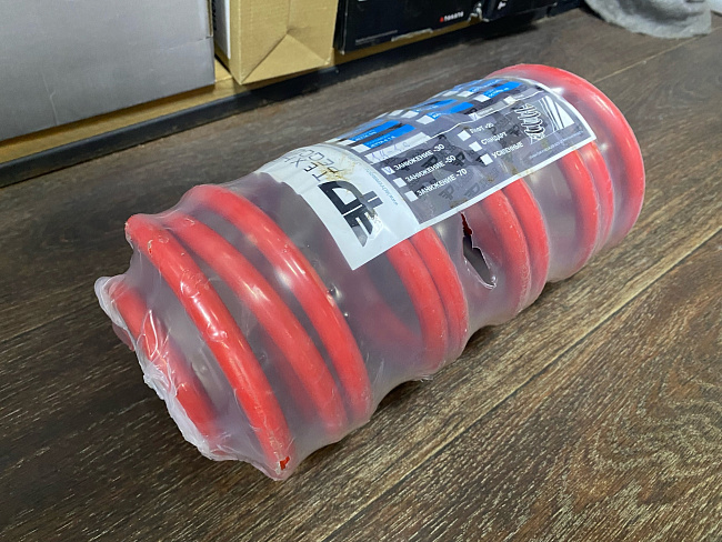 картинка Пружины занижение -30 мм для Volkswagen GOLF 4, 1.4-1.6L, перед магазин  StreetTuning 