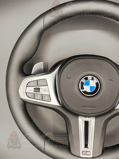 картинка Руль BMW M G30 с подушкой в стиле M3, эко-кожа, без подогрева магазин  StreetTuning 