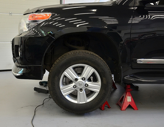 картинка Тормозная система передняя 380x34mm, Brembo GT 6 поршней, Toyota LC200, Lexus 570 колесные диски 19" магазин  StreetTuning 