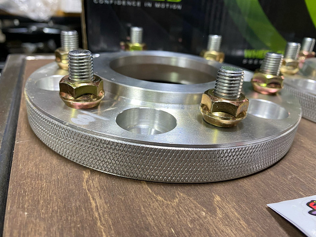 картинка Проставка Starleks 20 мм 6x139.7 12x1.5 цо 106 - РФ магазин  StreetTuning 