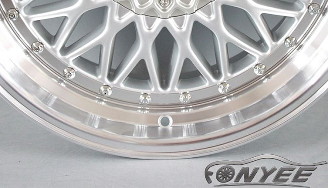 картинка Новые диски BBS RS R18 4X108/4X100 ET20 J8 серебро + полированная полка магазин  StreetTuning 