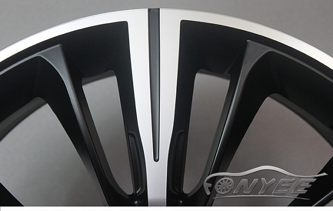 картинка Новые диски BMW Series 660 R19 5x120 ET33 J9,5 Черный мат + серебро магазин  StreetTuning 