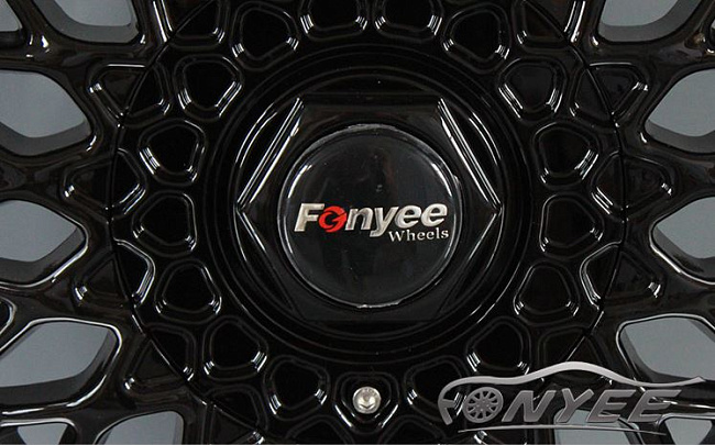 картинка Новые диски BBS RS R18 5X120/5X114,3 ET30 J9,5 черные + полированная полка магазин  StreetTuning 