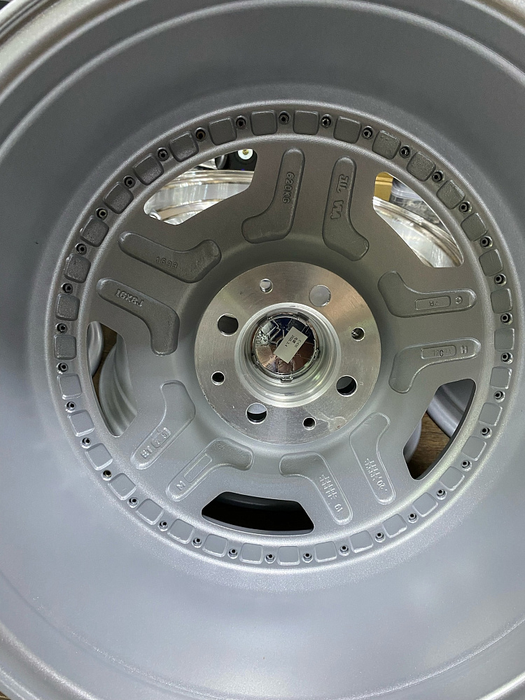 картинка Новые диски HSR R16 J8 ET25 от магазина  StreetTuning