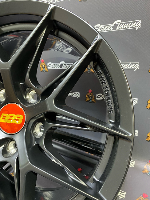 картинка Новые диски HRE FF65 R16 J7 ET35 5x114.3 Black Mat магазин  StreetTuning 