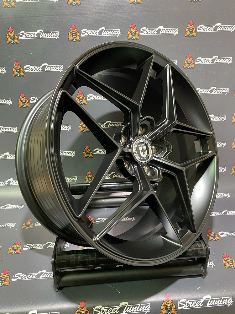 картинка Новые диски HRE FF11 Flow Forming R18 J8 ET35 5X108, Black Mat от магазина  StreetTuning