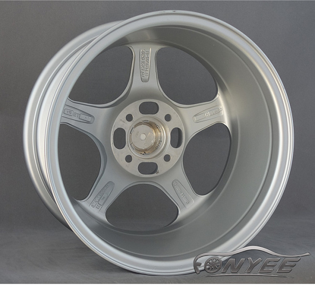 картинка Новые диски AVID.1 AV-08 R15 4X100 ET35 J6,5 серебро магазин  StreetTuning 