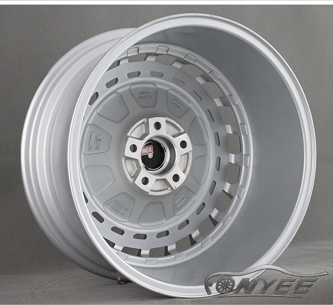 картинка Новые диски K2 OFF-ROAD R18 5х114,3 J8,5 ET40 серебро магазин  StreetTuning 