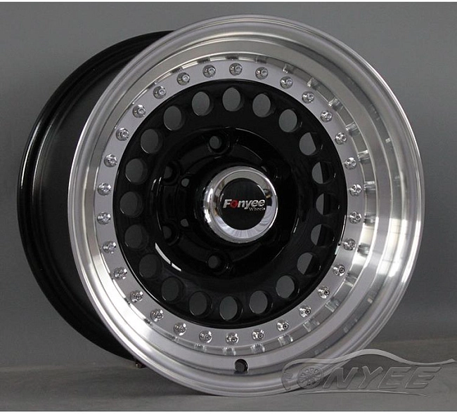 картинка Новые диски Raguna D-Force AKRO R15 6X139,7 ET-44 J10 серебро + черный глянец магазин  StreetTuning 