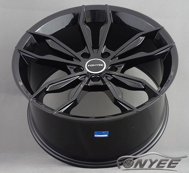 картинка Новые диски BMW 436 R19 5x112 ET35 J9,5 черный глянец магазин  StreetTuning 